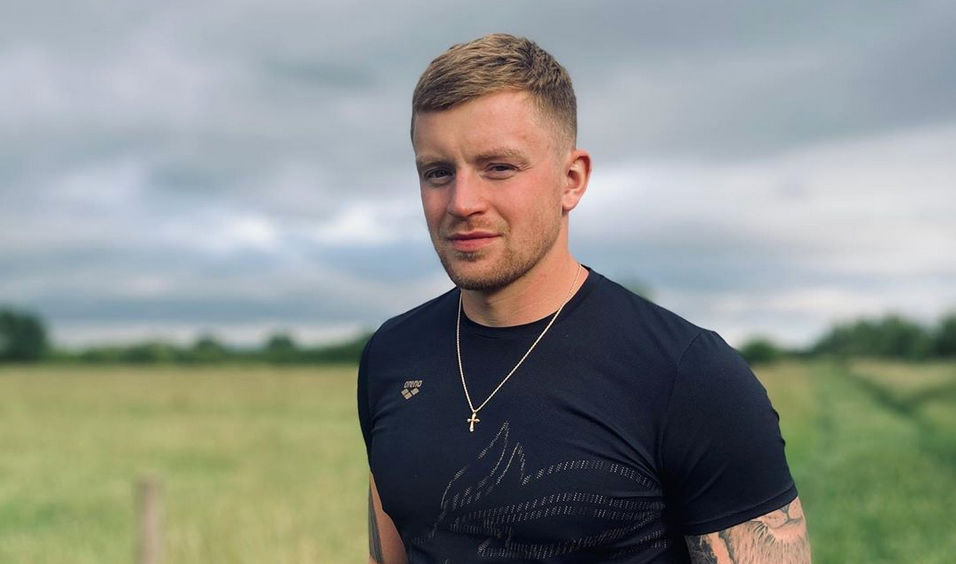 Adam Peaty pide apoyo financiero del gobierno para reapertura de albercas y gimnasios.